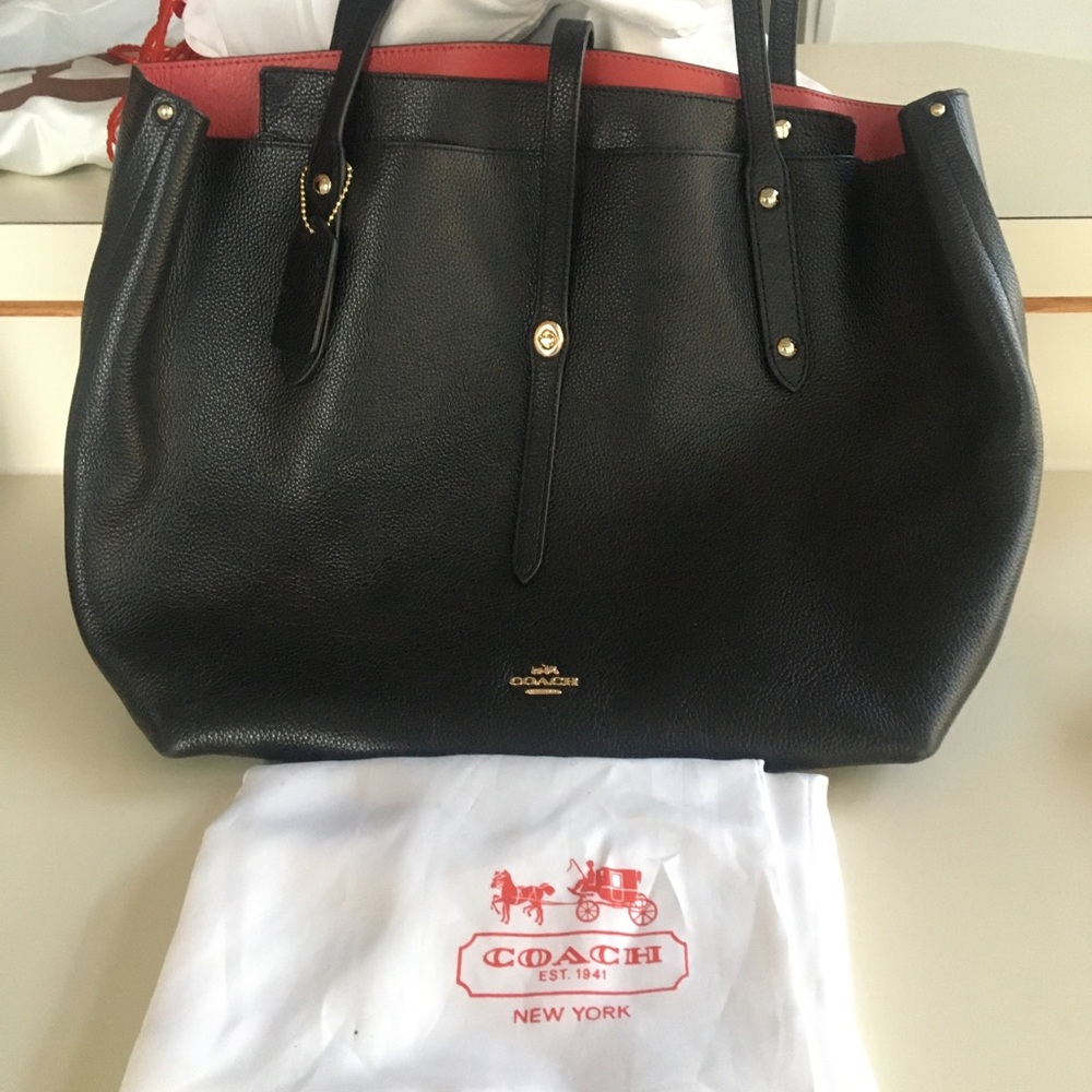 COACH Leather Market Tote - Large